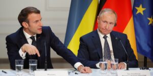 Izvor:Foto Informer- Mirovni pregovori, Putin i Makron