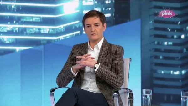 IzvoRr Foto printscreen Tv Pink