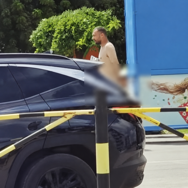 Šok scena usred dana u Nišu:Muškarac bez odeće šetao Somborskim bulevarom, policija odmah reagovala