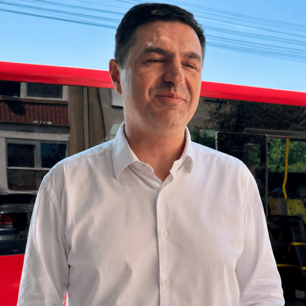 Pavlović pred polazak u Beograd: Nišlije idu da čuju planove za budućnost Srbije