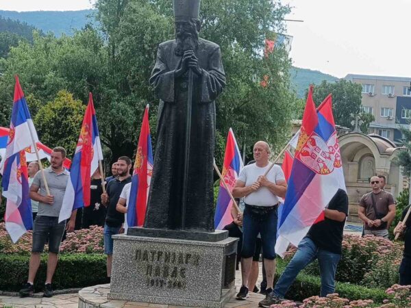 Više od 350 Srba sa KiM krenulo ka Kraljevu i Beogradu: „Srbija je jedna porodica“
