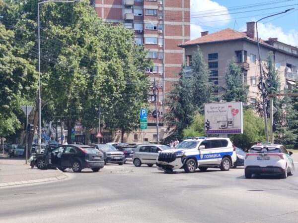 Sudar u centru Niša: tri osobe prevezene u UKC