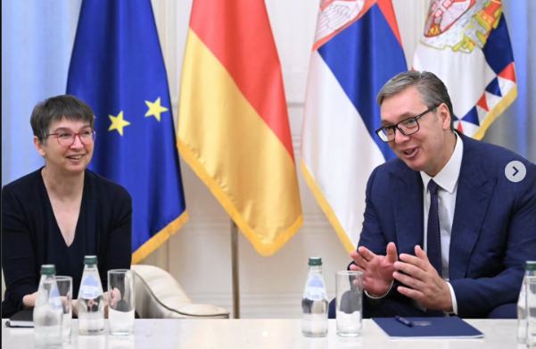 Foto: Printscreen/Instagram/buducnostsrbijeav