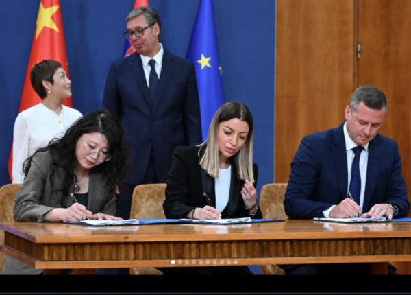 Foto: Instagram/printscreen/buducnostsrbijeav